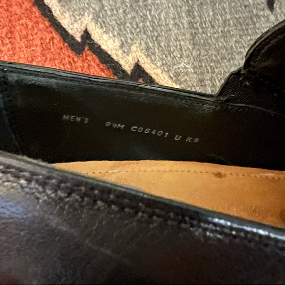 Cole Haan Men's Classic Black Leather Slip-On Loafers, good condition, size 9.5 - Picture 13 of 13